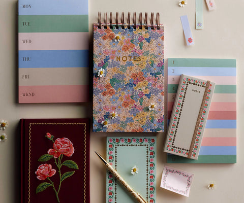 Blank Notepad - Delphine