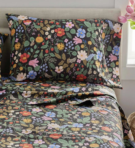Percale Flat Sheet - Strawberry Fields Black