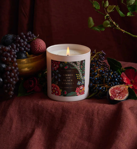 9.5 oz Candle - Amber and Black Vanilla
