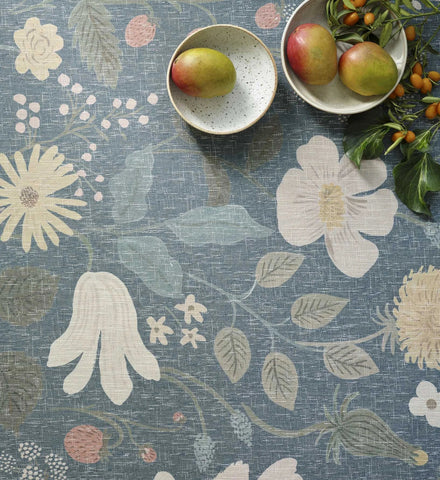 Cotswolds Strawberry Fields Power Loomed Rug - Teal